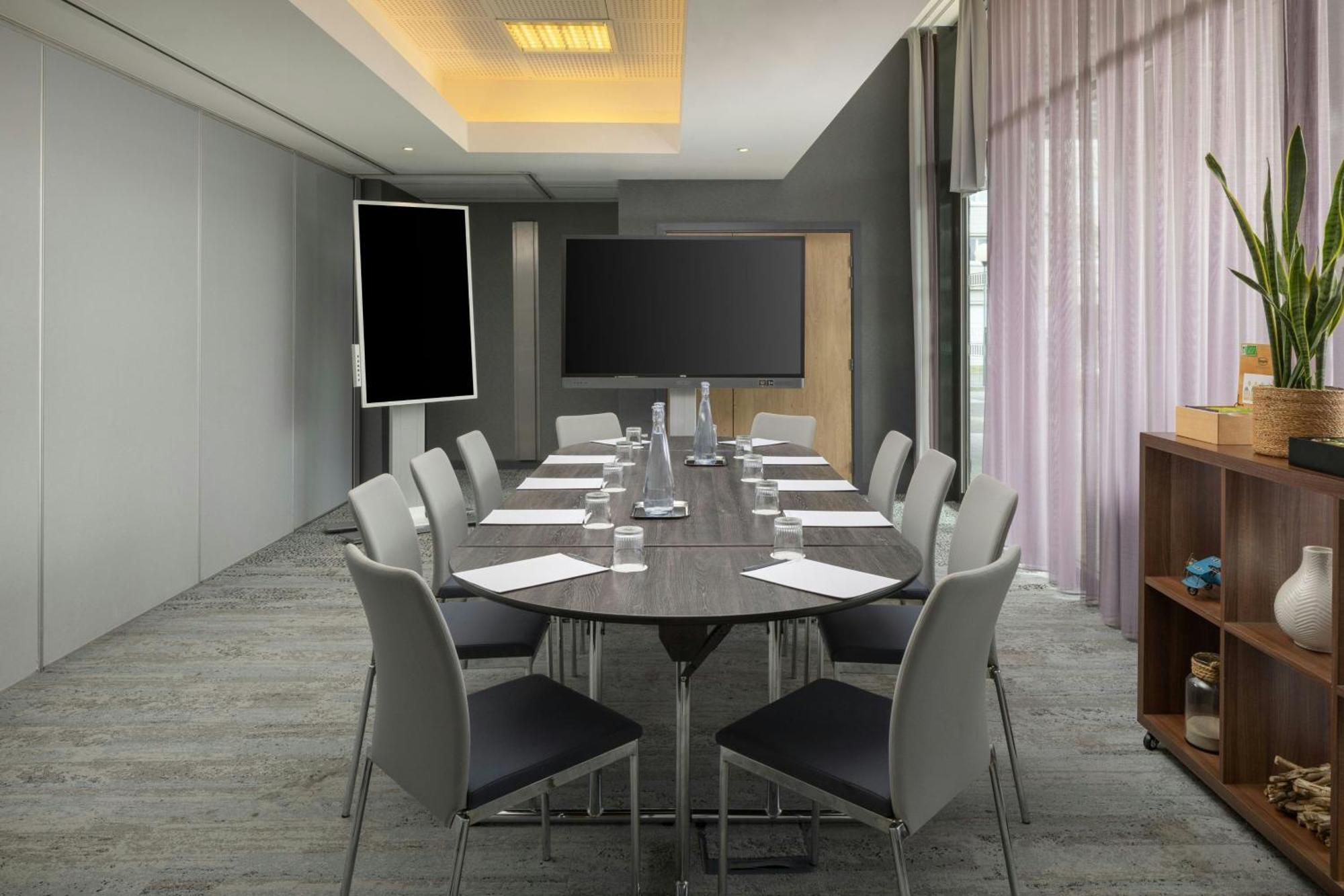 Courtyard By Marriott Toulouse Airport Exterior foto